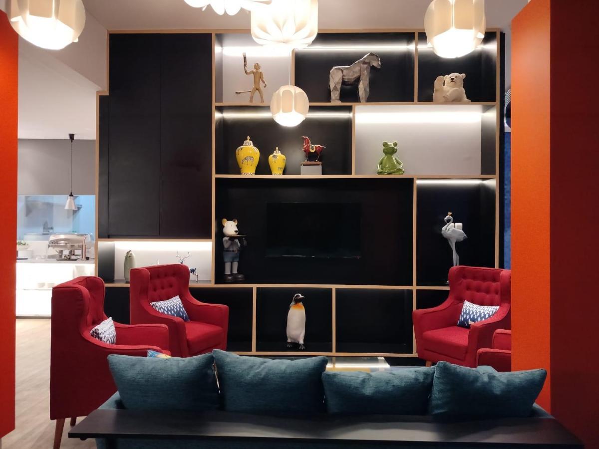 Moritz Biz Gandaria Hotel Jakarta Buitenkant foto
