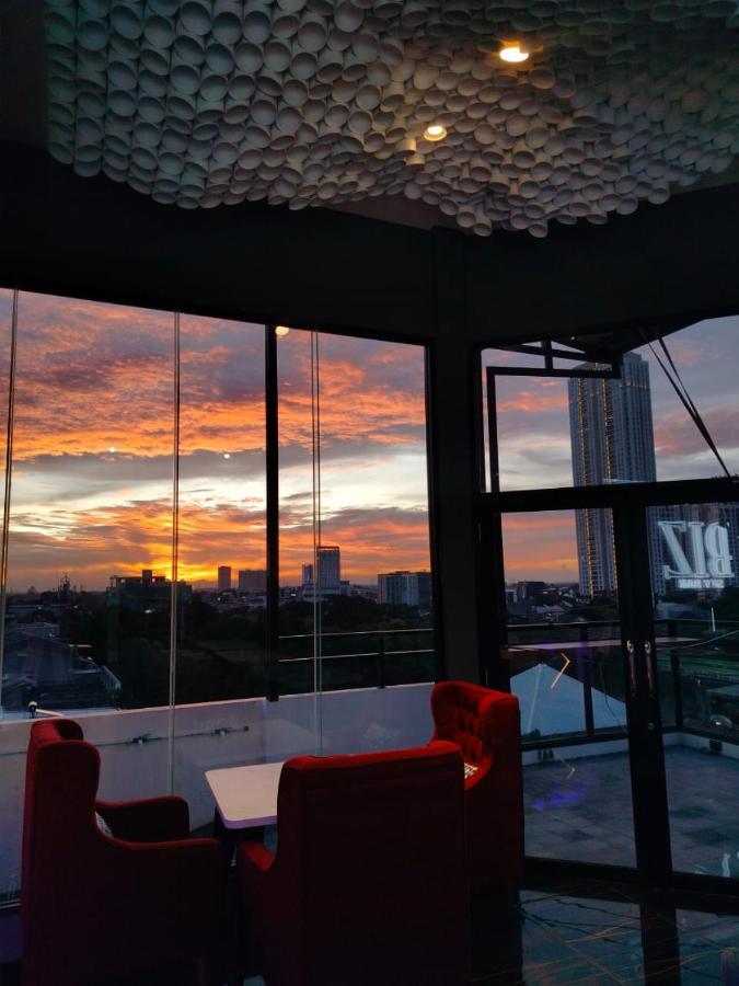 Moritz Biz Gandaria Hotel Jakarta Buitenkant foto