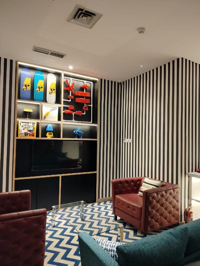 Moritz Biz Gandaria Hotel Jakarta Buitenkant foto