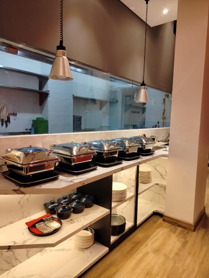 Moritz Biz Gandaria Hotel Jakarta Buitenkant foto